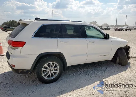 2015 Jeep Grand Cherokee Laredo z USA, uszkodzony, nr VIN 1C4RJEAG8FC232091